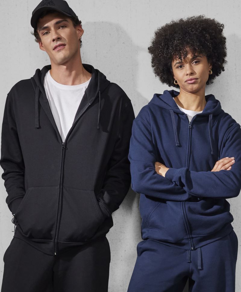 Kapuzen-Sweatjacken inkl. Stickerei: Dein Design, dein Logo!