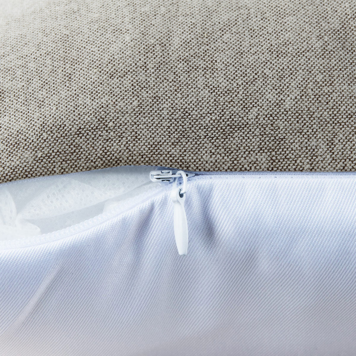 Stickservice auf Kissenbezug