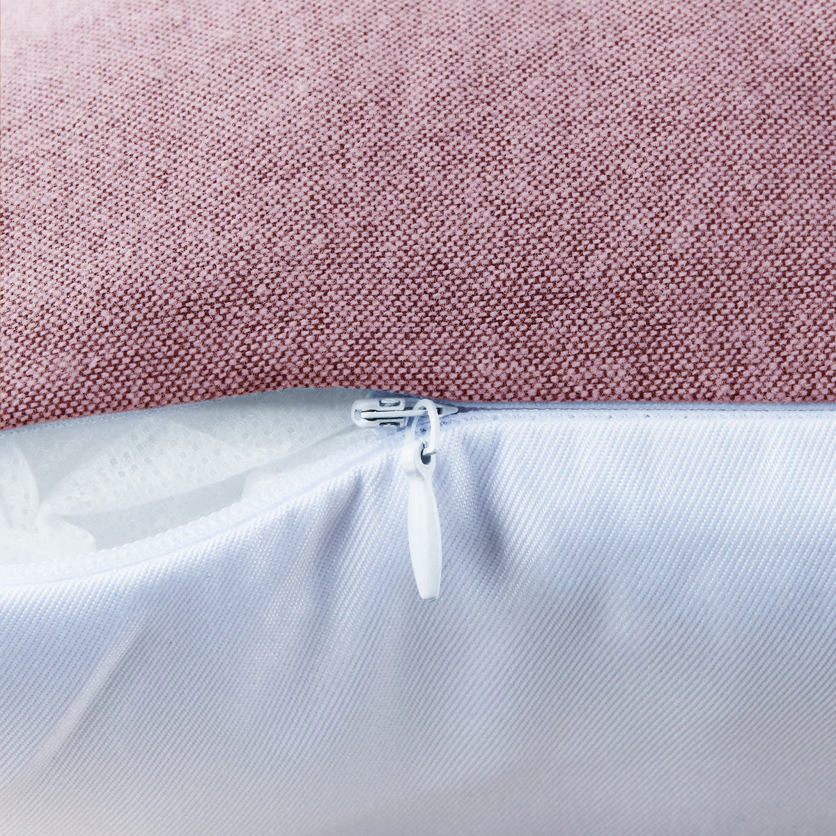 Stickservice auf Kissenbezug